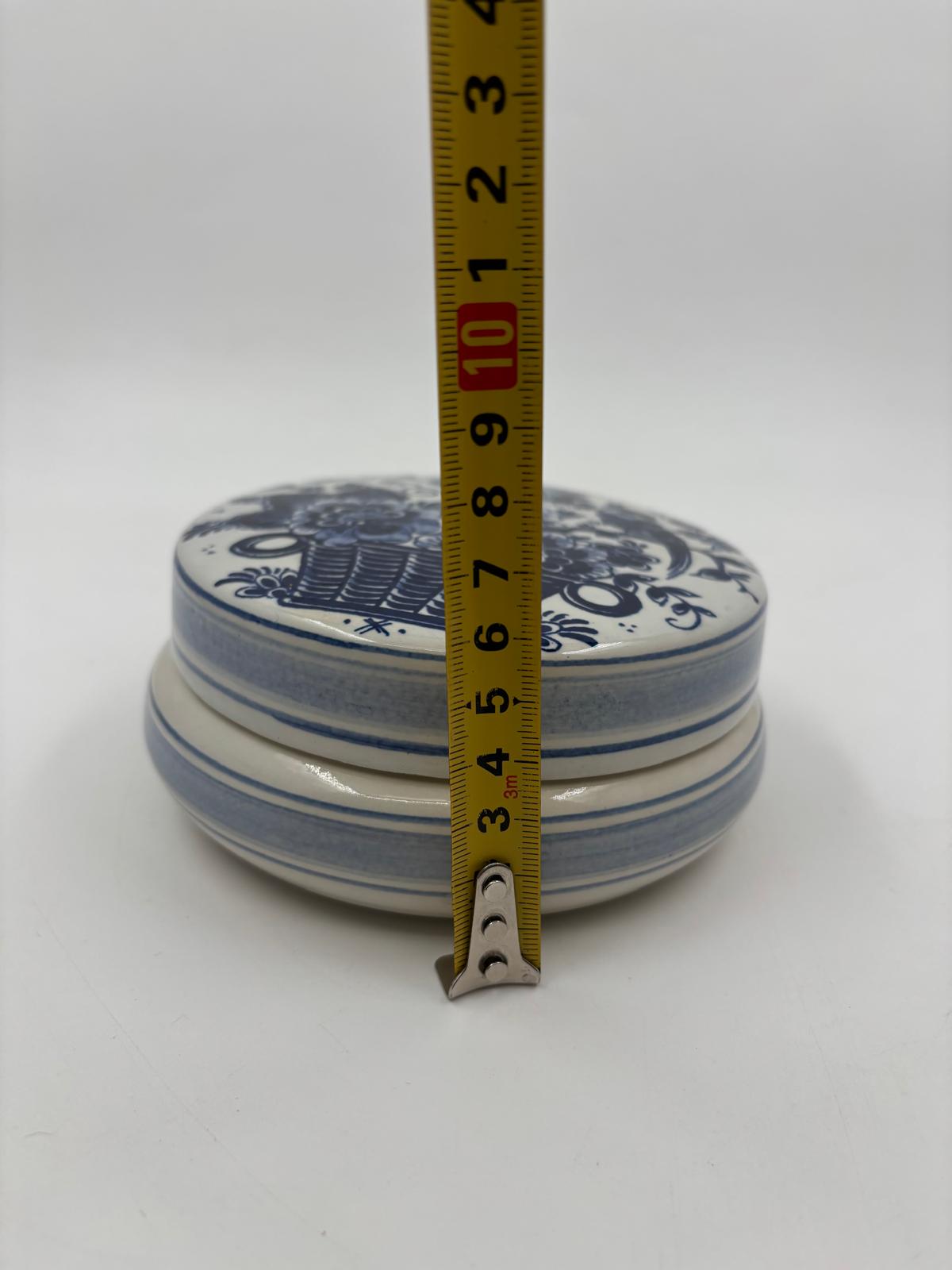 Vintage Dose Delft handbemalt Blau-Weiß von unbekannt für Delft