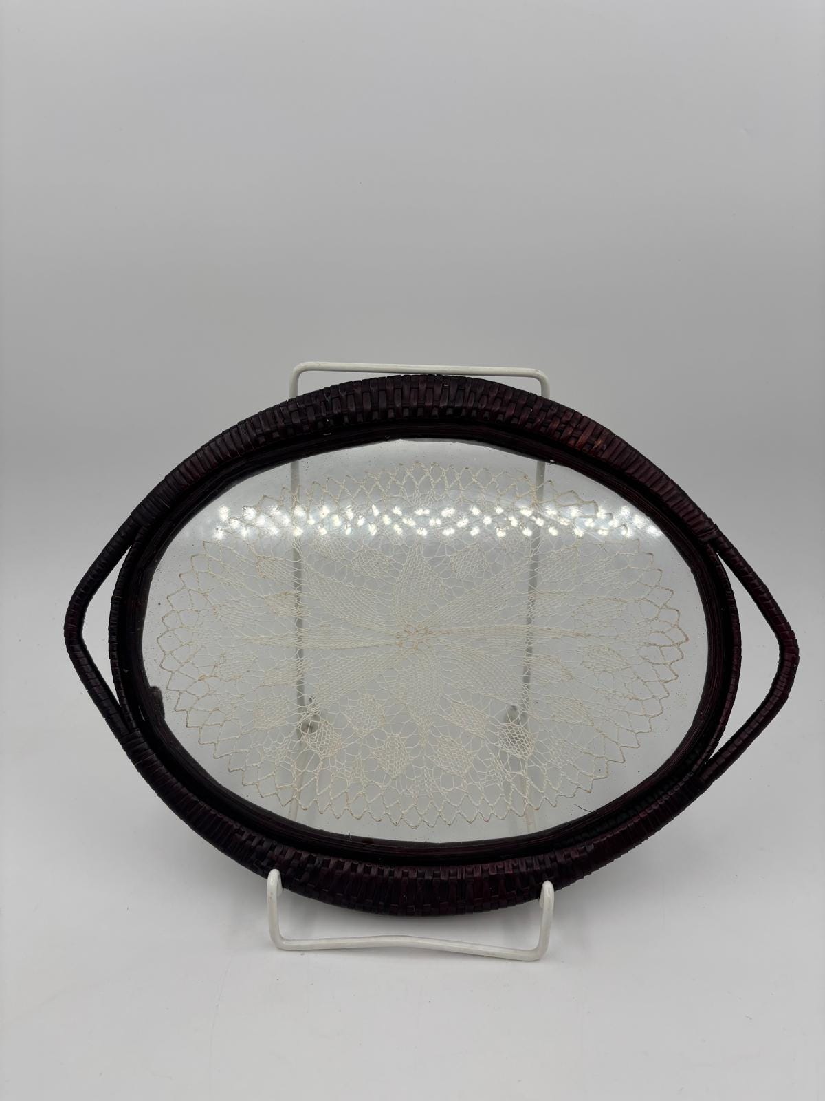 Vintage Tablett mit Glas und Häkeldeckchen ca. 30 cm