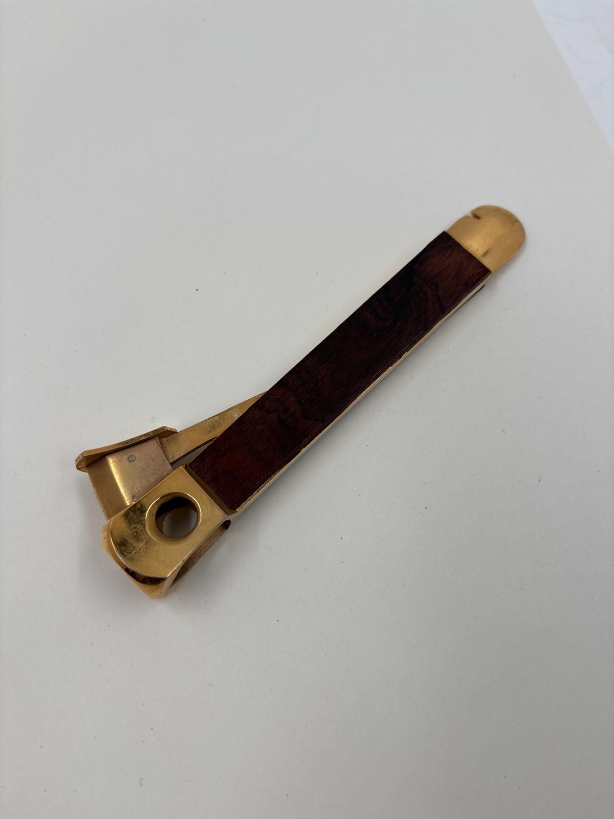 Vintage Zigarrenschneider goldfarben mit Holzeinlage