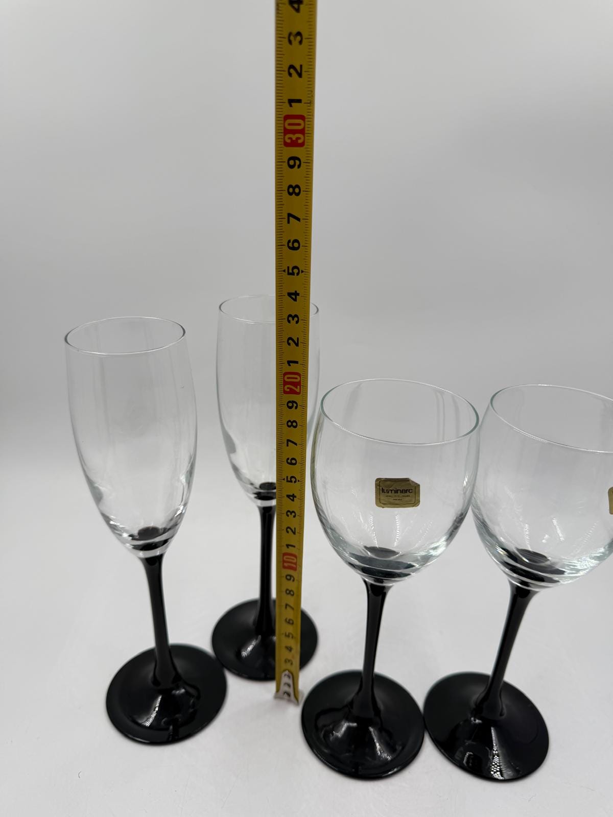 Vintage Glas Set von 4 Gläsern von Luminarc schwarz Fuß