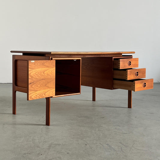 Vintage Schreibtisch von Arne Vodder für GV Møbler