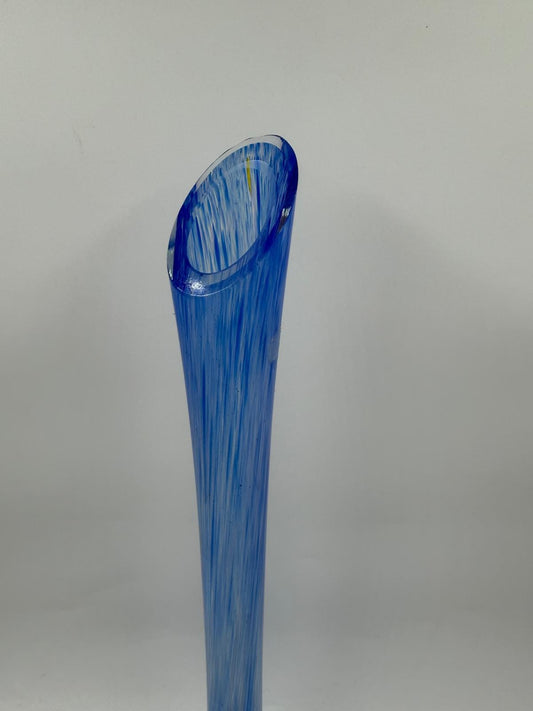 Vintage Vase blau gestreift, schlanke Form mit breiter Basis