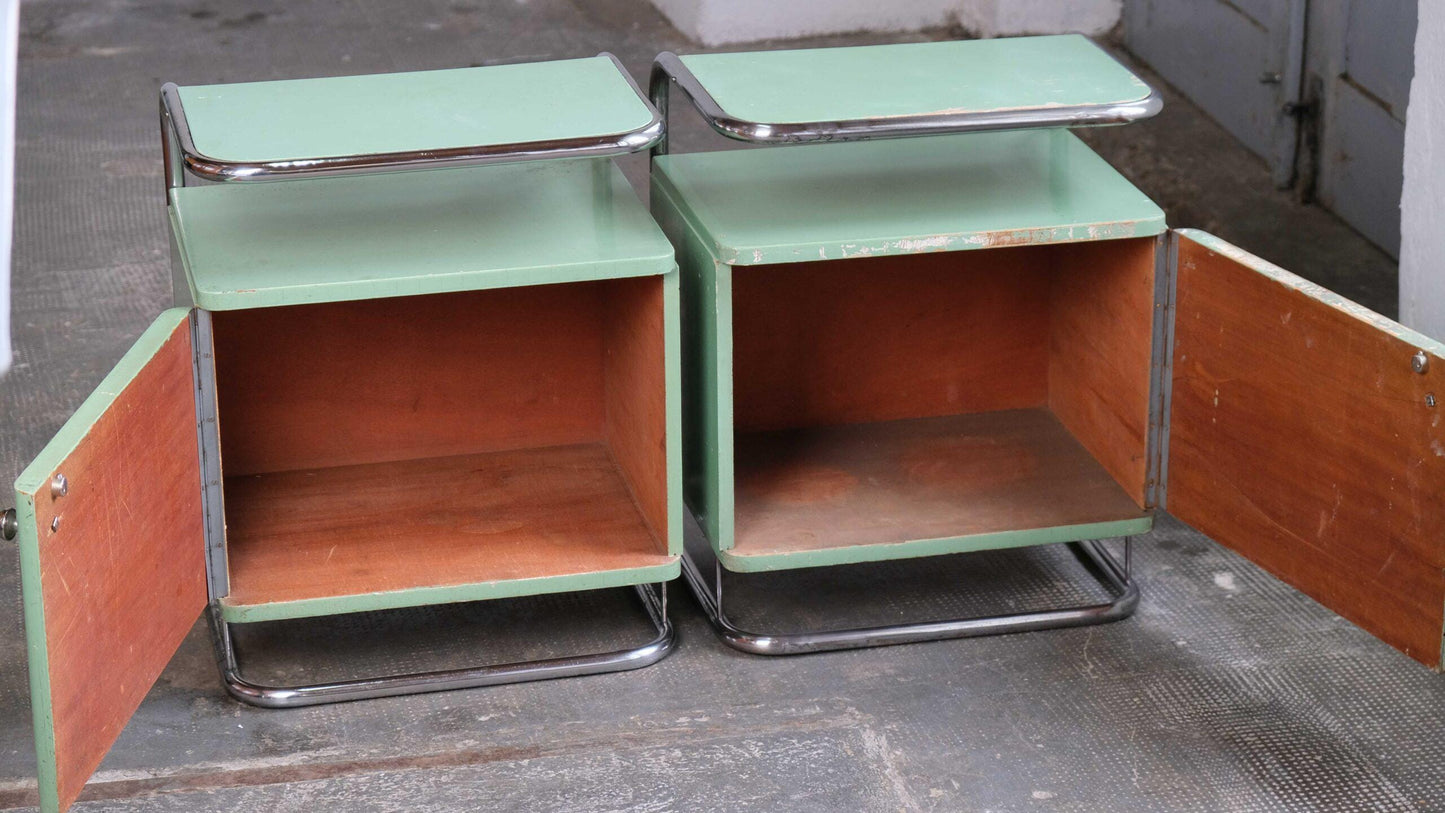 Vintage Bauhaus Regal mit verchromtem Stahlrohrgestell
