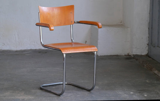 Vintage Freischwinger Armlehnstuhl nach Mart Stam in Orangebraun