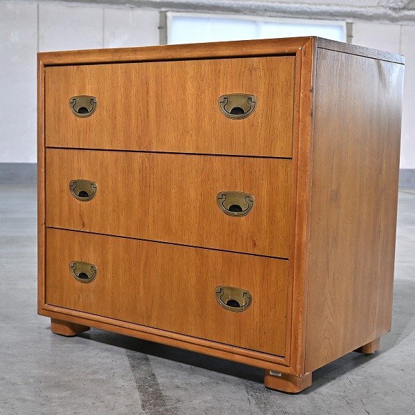 Vintage Kommode Passage von Drexel Heritage
