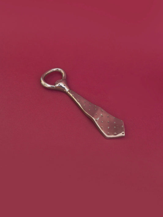 Vintage Flaschenöffner Krawatte aus versilbertem Metall