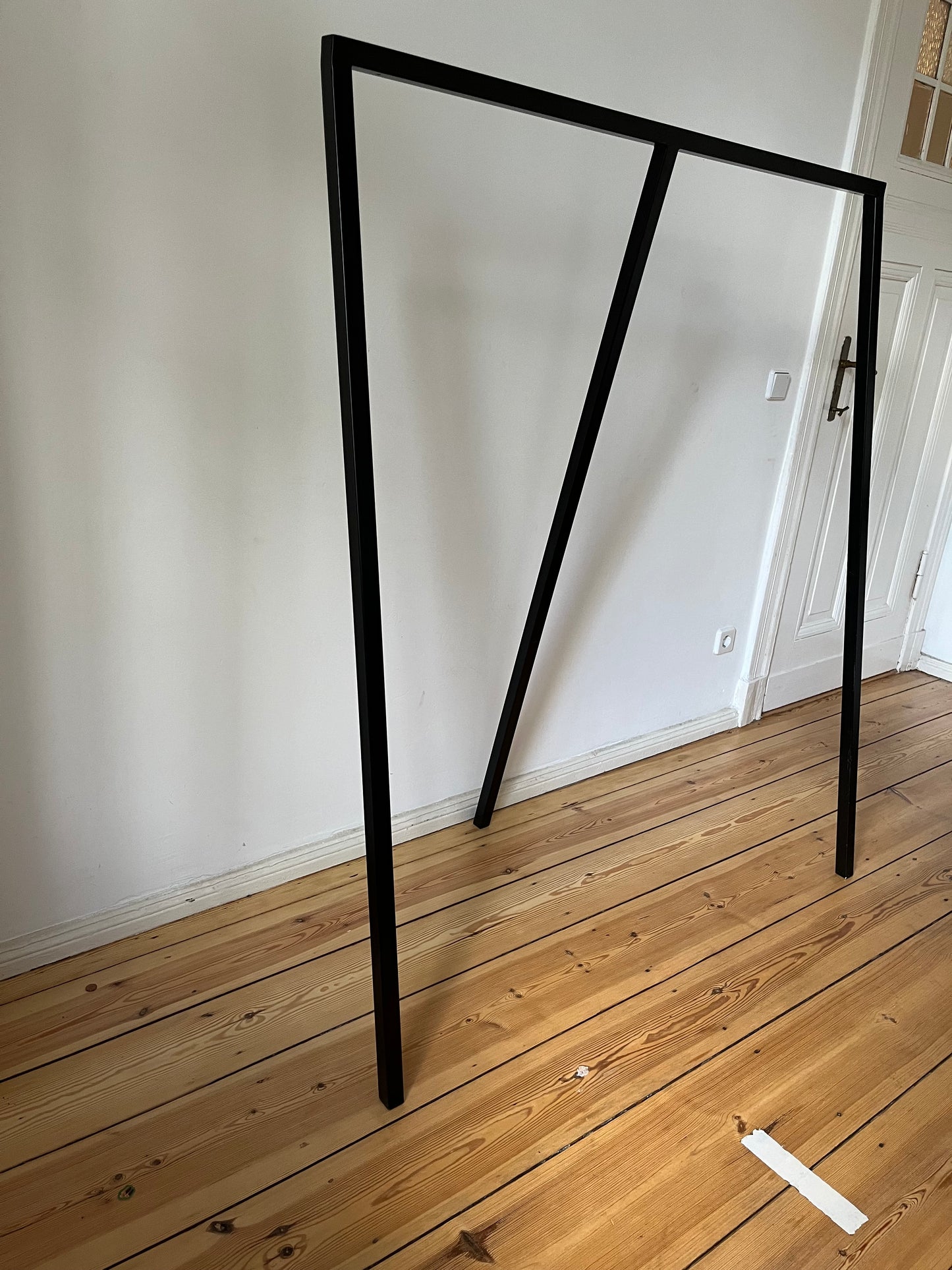 Vintage Garderobe Loop Stand von Leif Jørgensen für HAY schwarz pulverbeschichtet