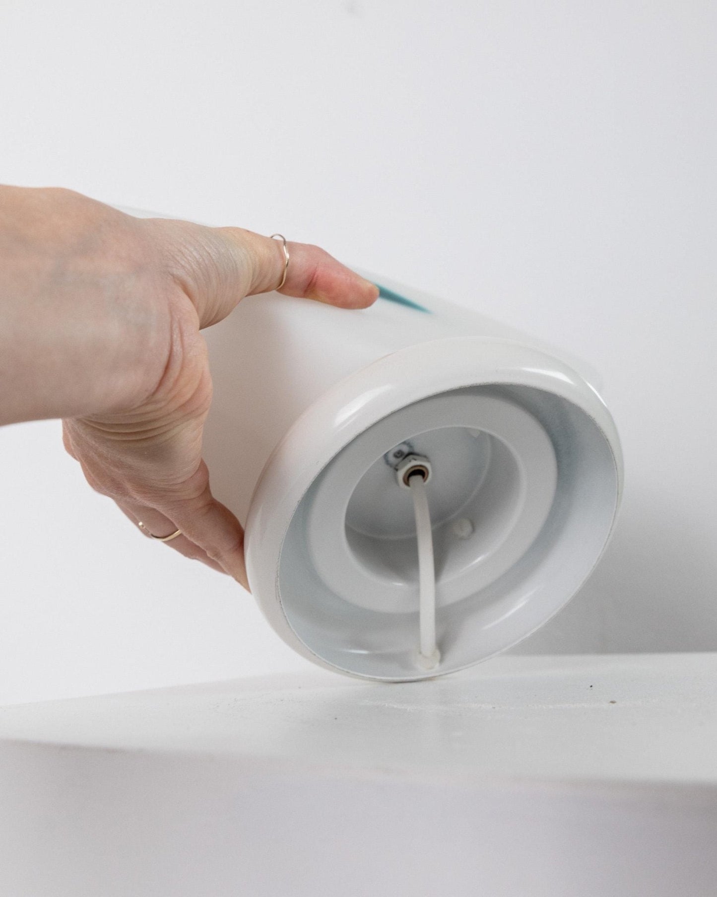 Vintage Tischlampe Murano Glasschale, mattiertes Glas mit blauem Detail, Blau Weiß