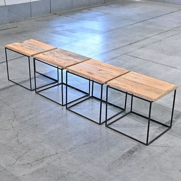 Vintage Regal Set von 4 von Industrial, offenes Design, Eisenrahmen, Holz, gebraucht