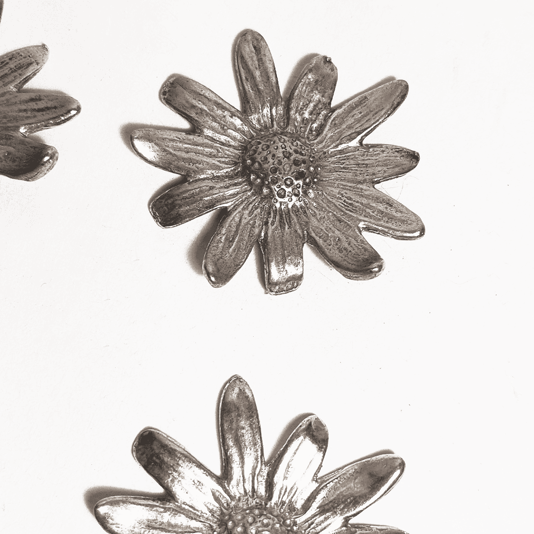 Boîtes et boîtes à bonbons vintage Flora, lot de 6 boîtes en argent d'occasion