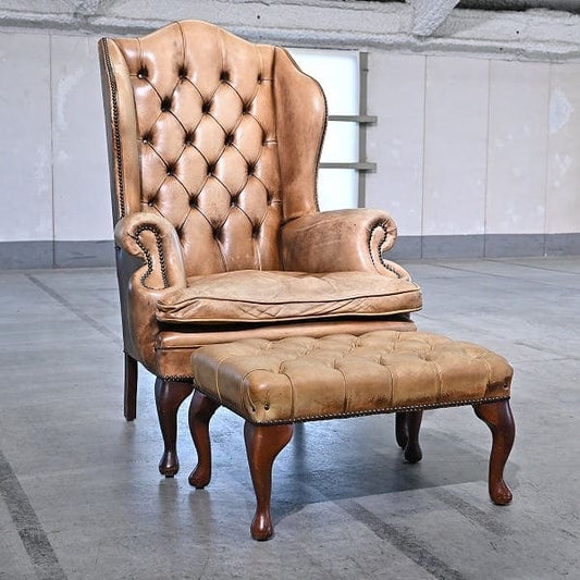 Vintage Sessel mit Ottoman Set von 1, britischer Stil, Leder, hohe Rückenlehne, gebraucht