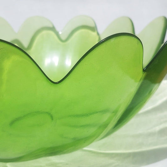 Vintage Bowl Petal Design Anise Green