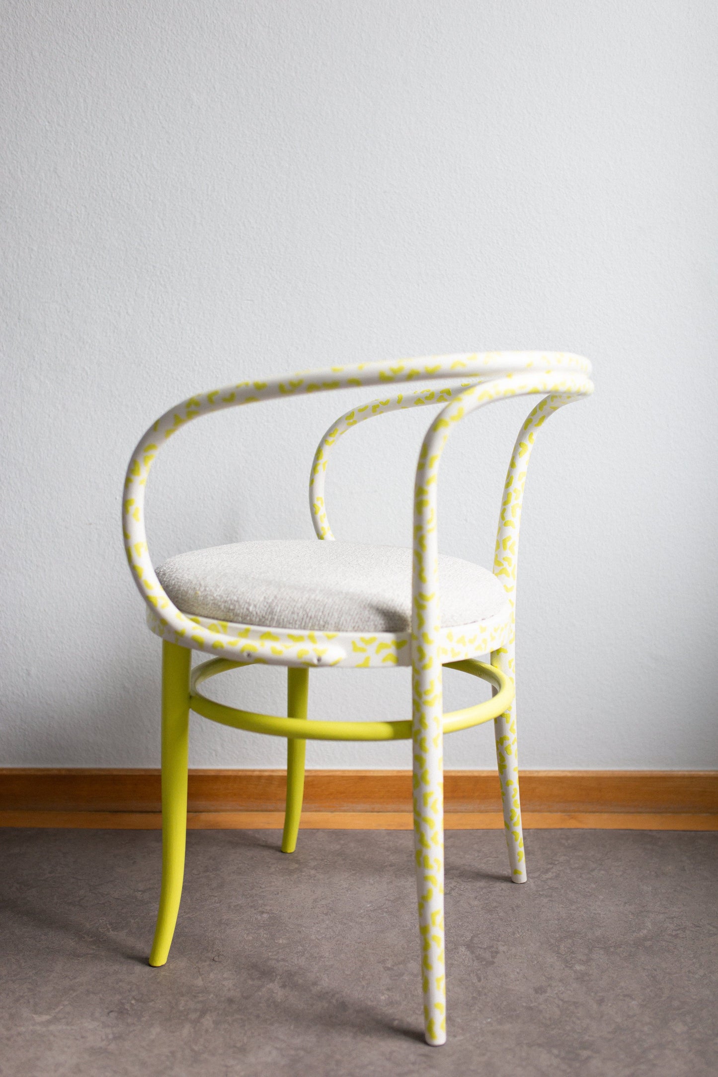 ariane ernst X re.living Thonet 209 P laemonade (Einzelstück) - 2nd home