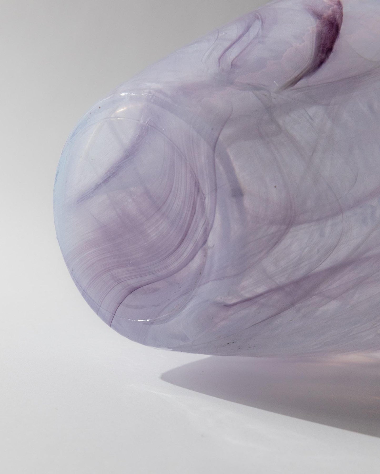 Vintage Vase Murano Glas lilafarben weiß von Murano