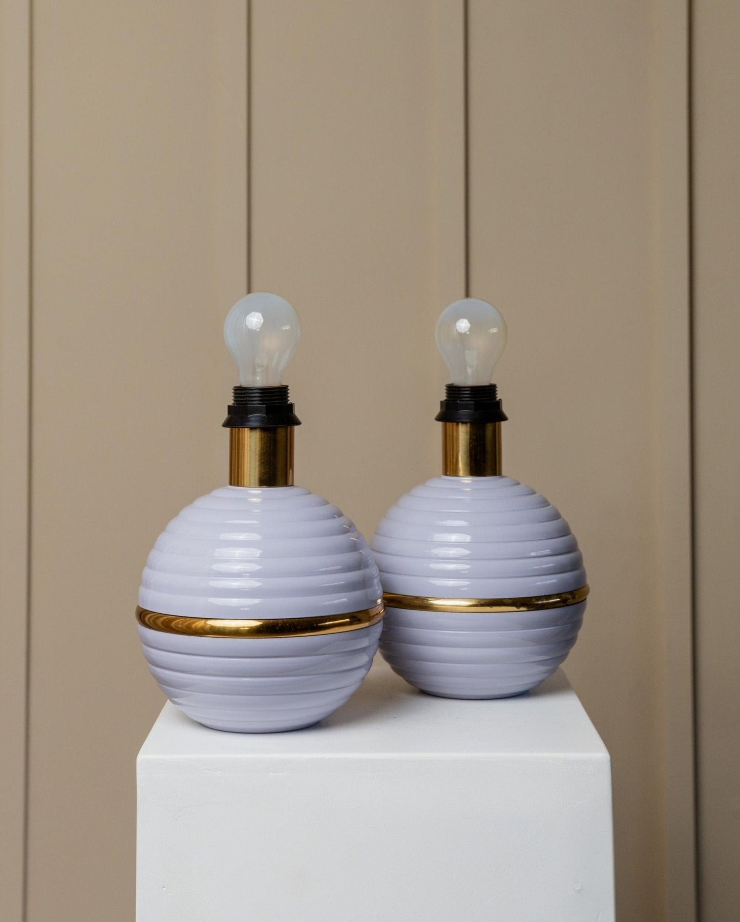 Set von 2 Vintage Tischlampen Lila Metall Pfirsich Plissee Italien 1980er