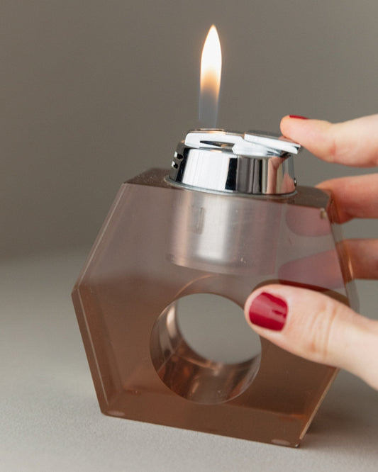 Vintage Tischfeuerzeug Plexiglas von Astrolite, orange-apricot, Space Age, Silberrahmen