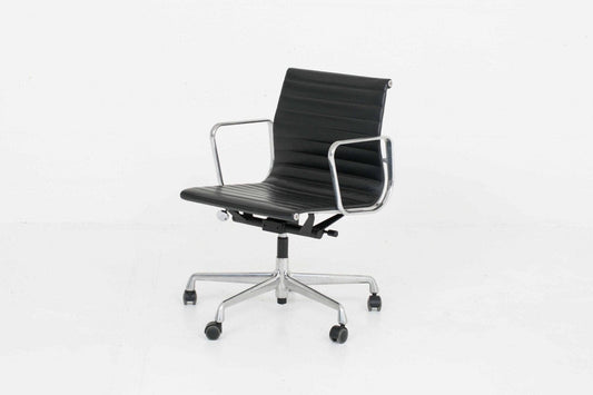 Vintage office chair Eames EA 117 by Vitra black leather polished aluminum