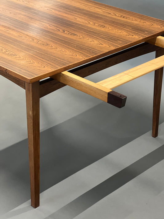 Table à manger vintage avec rallonges