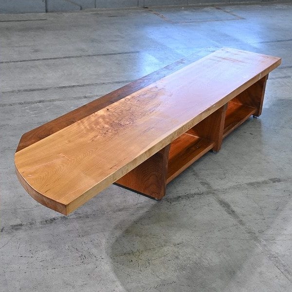 Vintage Couchtisch aus einer Platte aus Keyaki und Walnuss, einzigartig, gebraucht