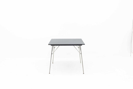 Eames DTM Tisch von Herman Miller - 2nd home