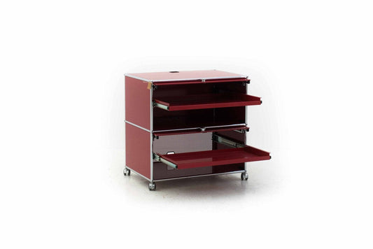 USM Sideboard auf Rollen in Rubinrot - 2nd home