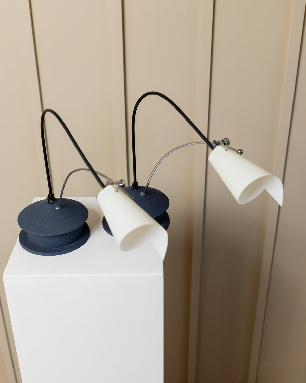 Vintage table lamp origami look blue metal adjustable 1 of 2