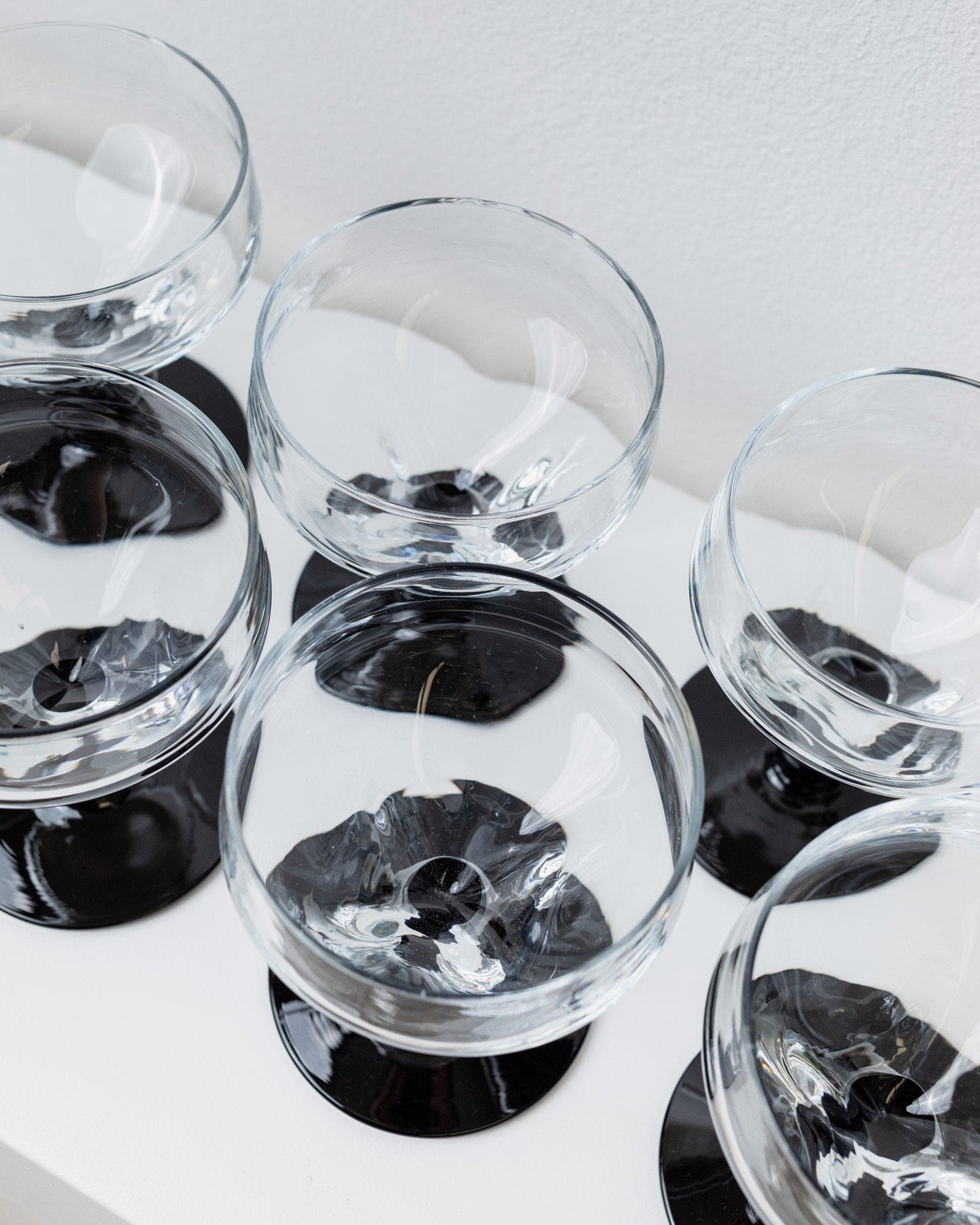 Vintage drinking glass Memphis Black, clear glass set of 8