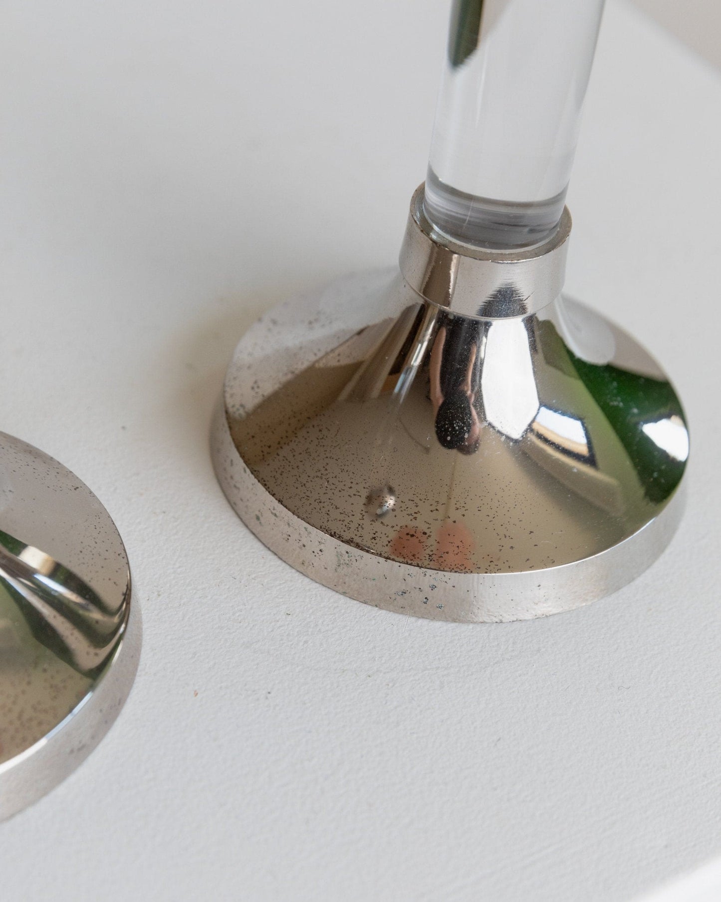 Vintage Kerzenhalter Acrylglas und verchromtes Metall klassisches Design Italien 1970er