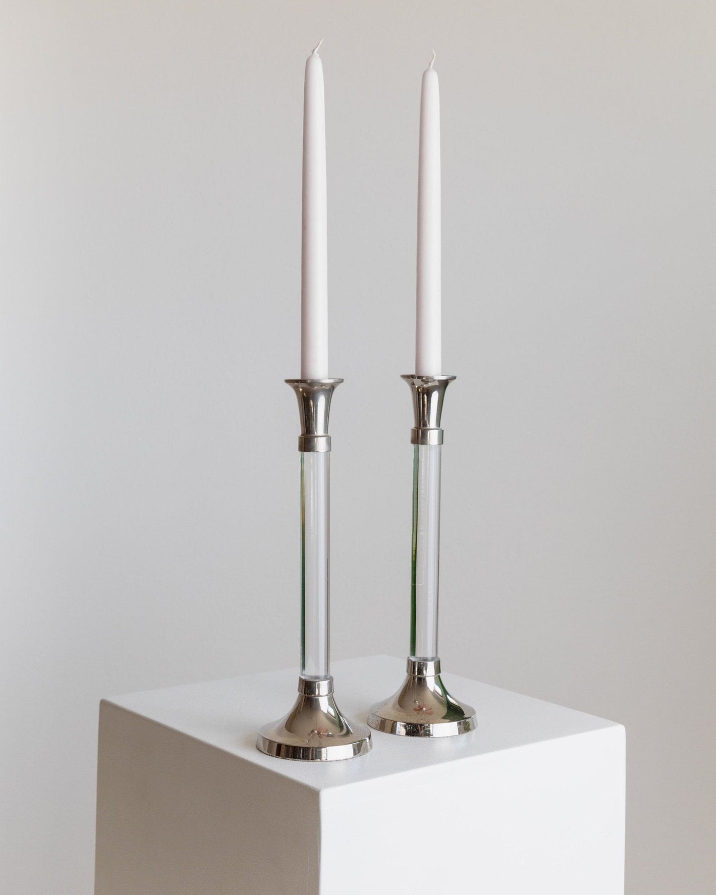 Vintage Kerzenhalter Acrylglas und verchromtes Metall klassisches Design Italien 1970er