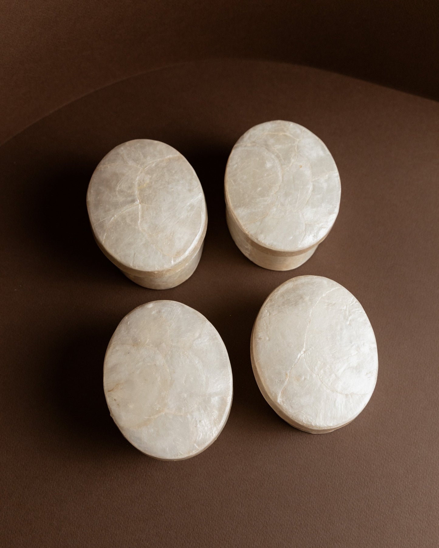 Boîte en nacre vintage Italie années 50, décoration de table raffinée 1 sur 4