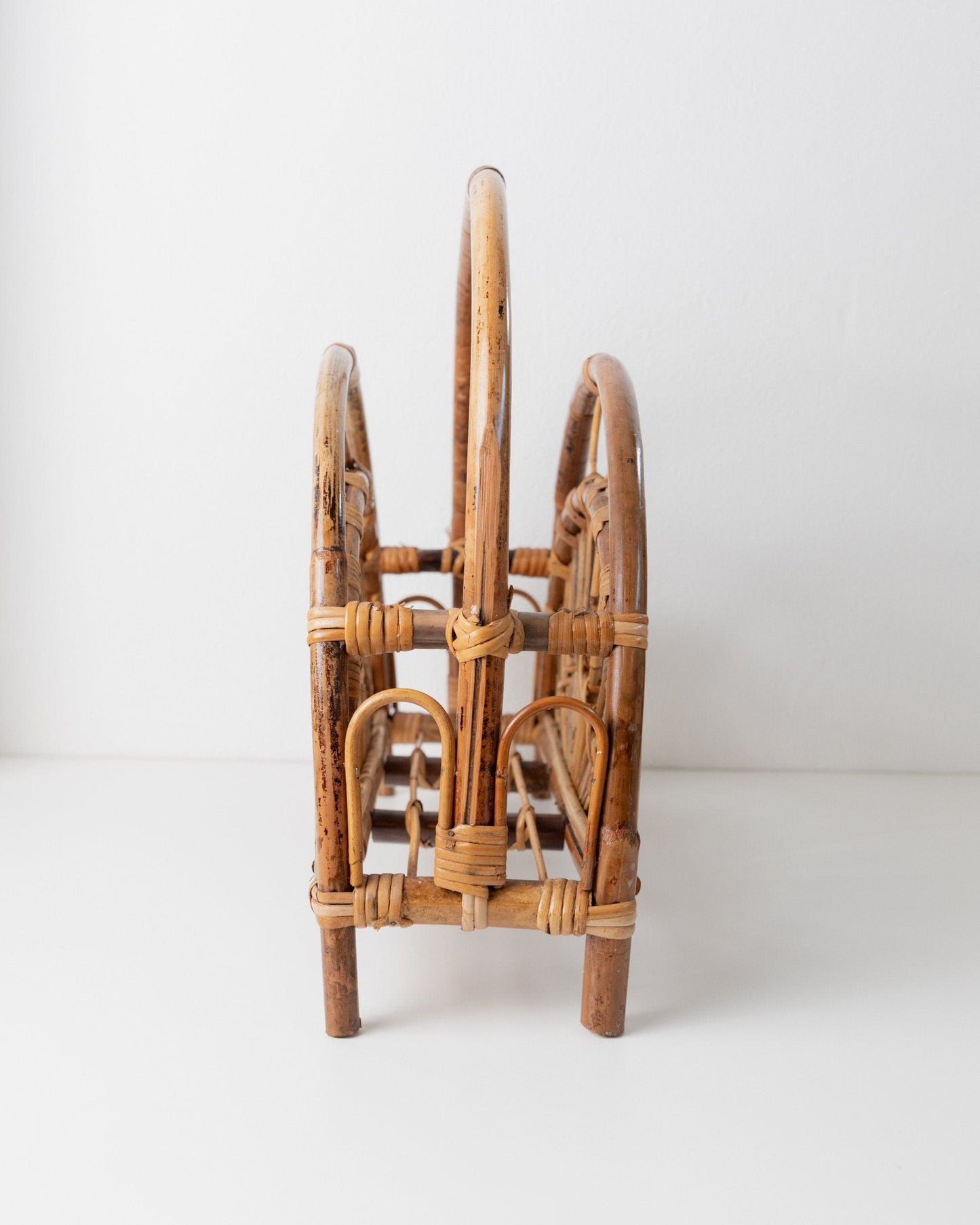 Porte-revues vintage en bambou design du milieu du siècle Italie années 1970 rétro