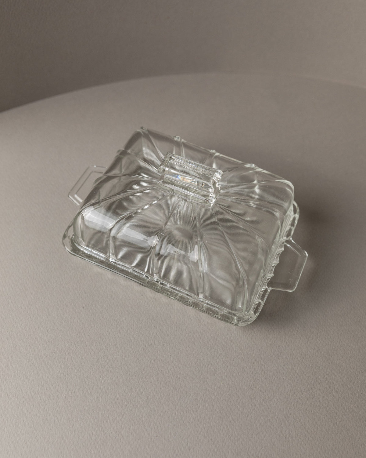 Beurrier vintage en verre transparent Art Déco Italie années 40
