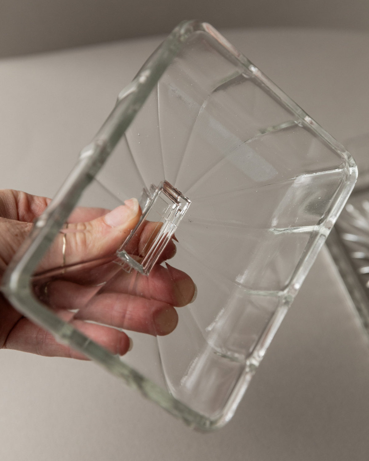 Beurrier vintage en verre transparent Art Déco Italie années 40