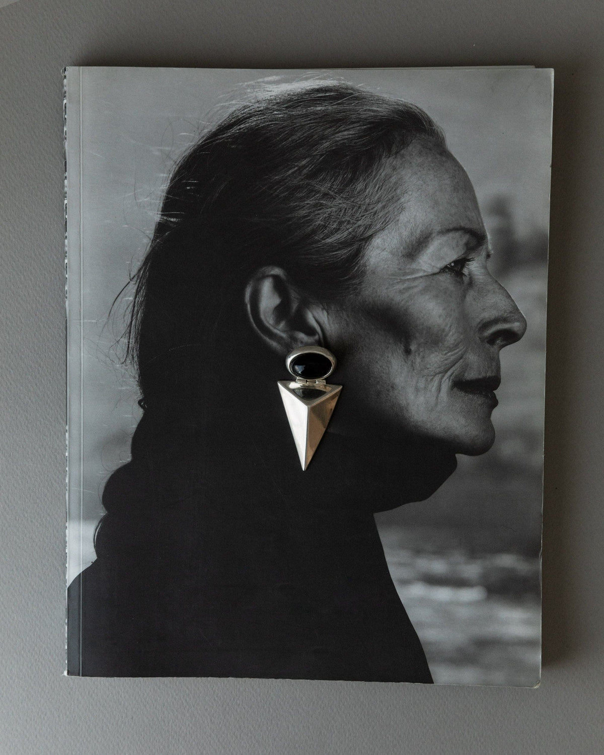 Boucle d'oreille vintage en argent avec onyx design moderniste Italie années 1970 cadeau rétro