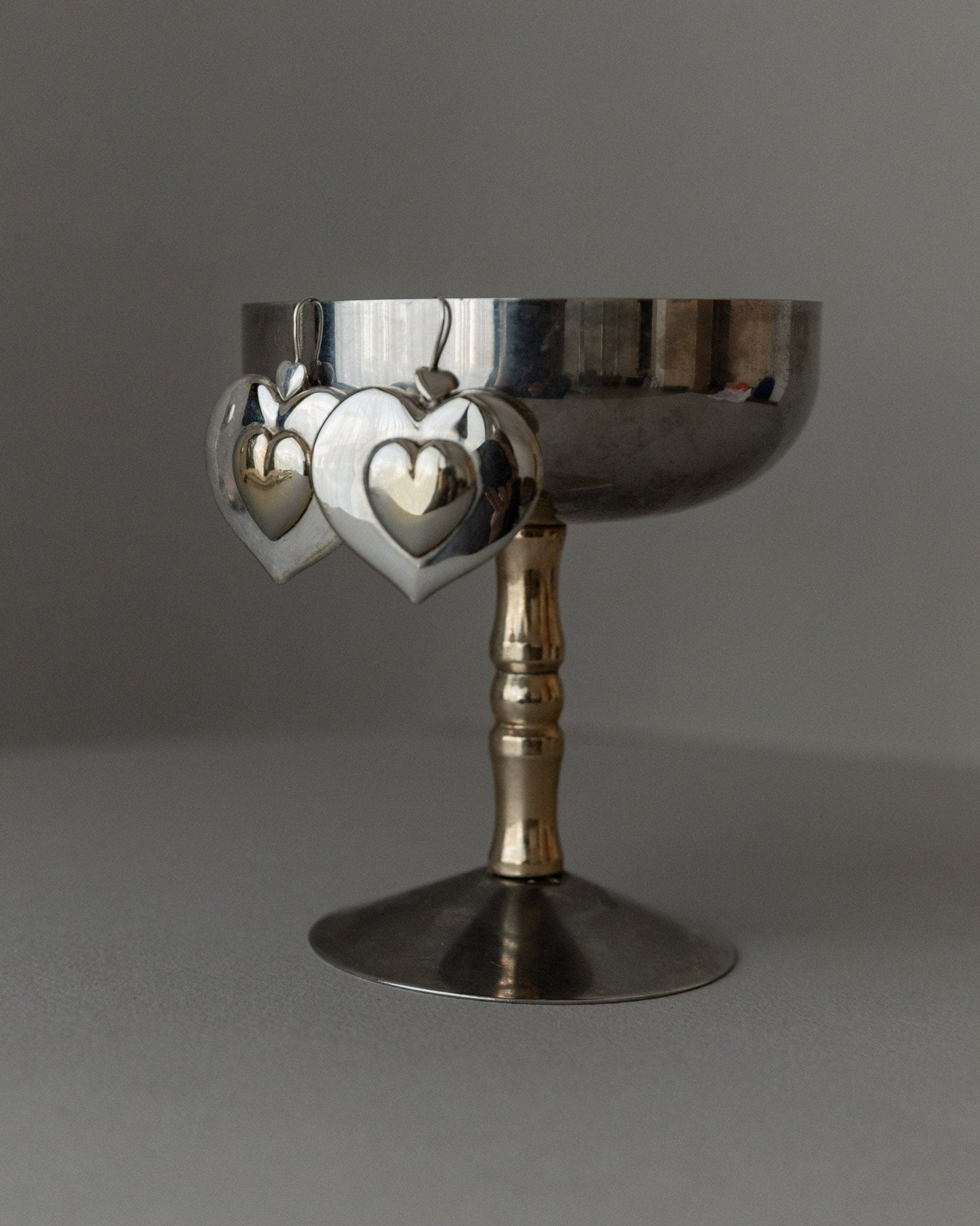 Vintage earring silver plated hearts Italy 1970s light comfortable statement