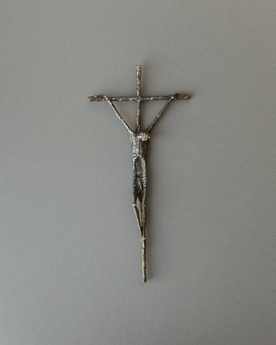 Vintage Skulptur Jesus am Kreuz von E. Huber für Austrian Catholic Day 1983