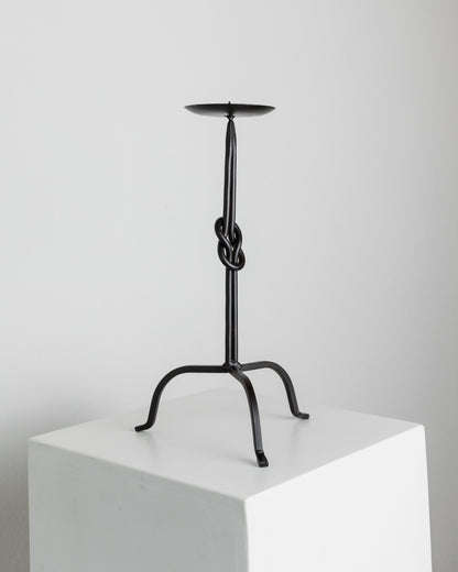 Vintage Kerzenhalter handgeschmiedetes Eisen brutalistischer Stil Knoten Detail 1970er