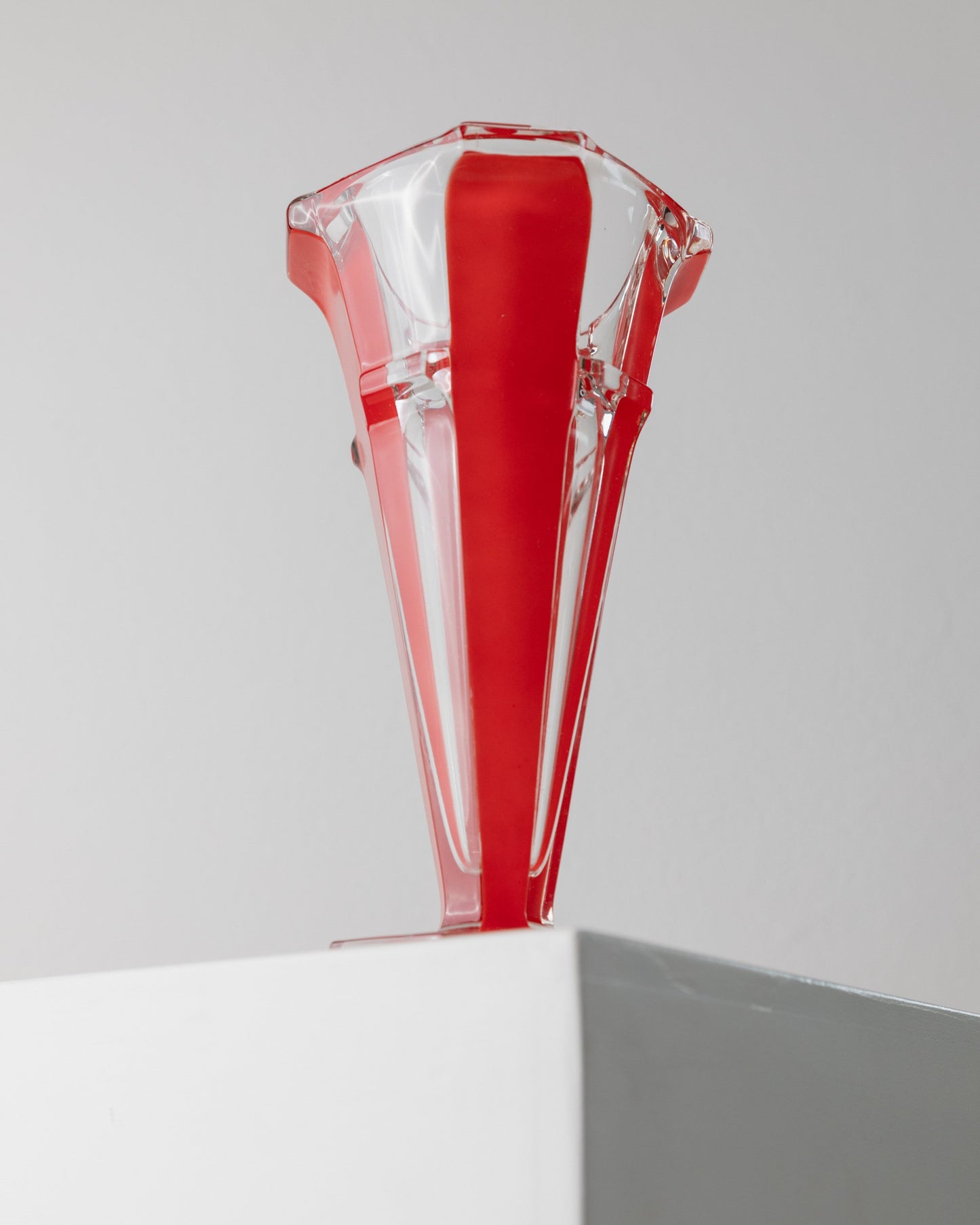 Vase Vintage en Verre de Murano Rayé Rouge Art Déco Italie Années 1970