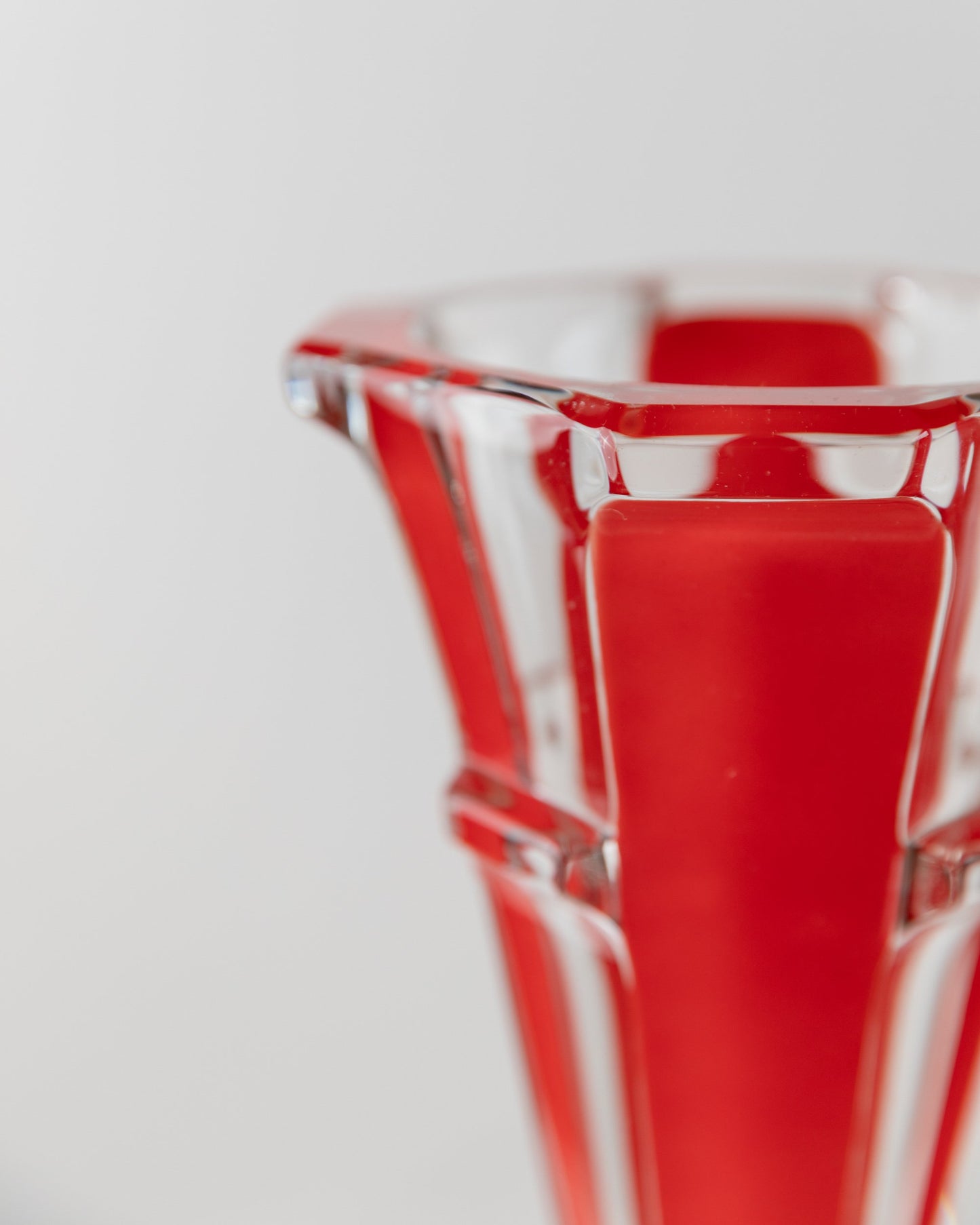 Vase Vintage en Verre de Murano Rayé Rouge Art Déco Italie Années 1970