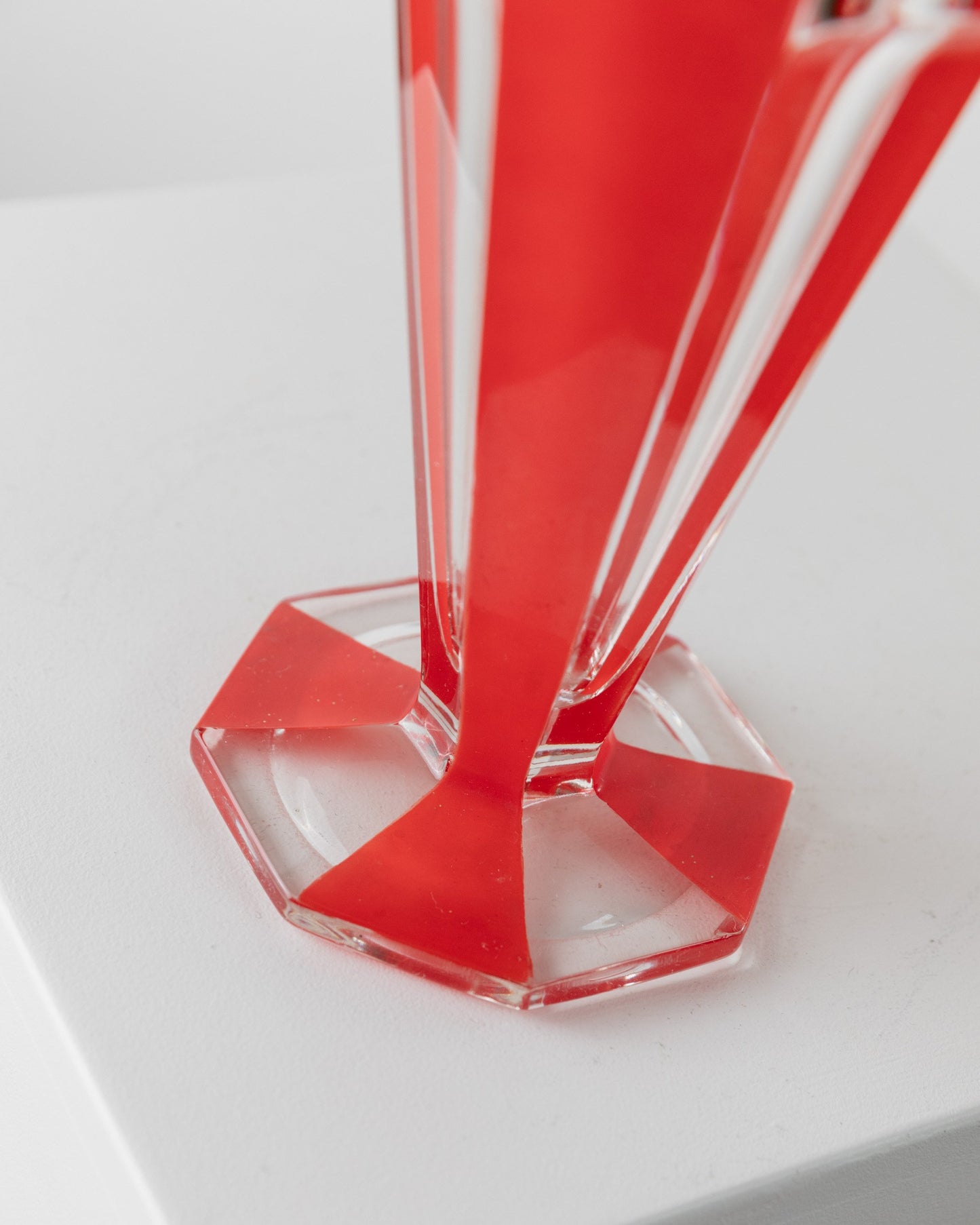 Vase Vintage en Verre de Murano Rayé Rouge Art Déco Italie Années 1970