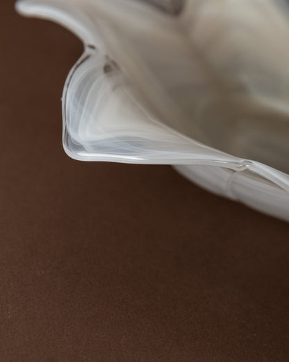 Bol Vintage en Verre de Murano en Forme de Fleur Blanc Transparent Milieu du Siècle Italie Années 80