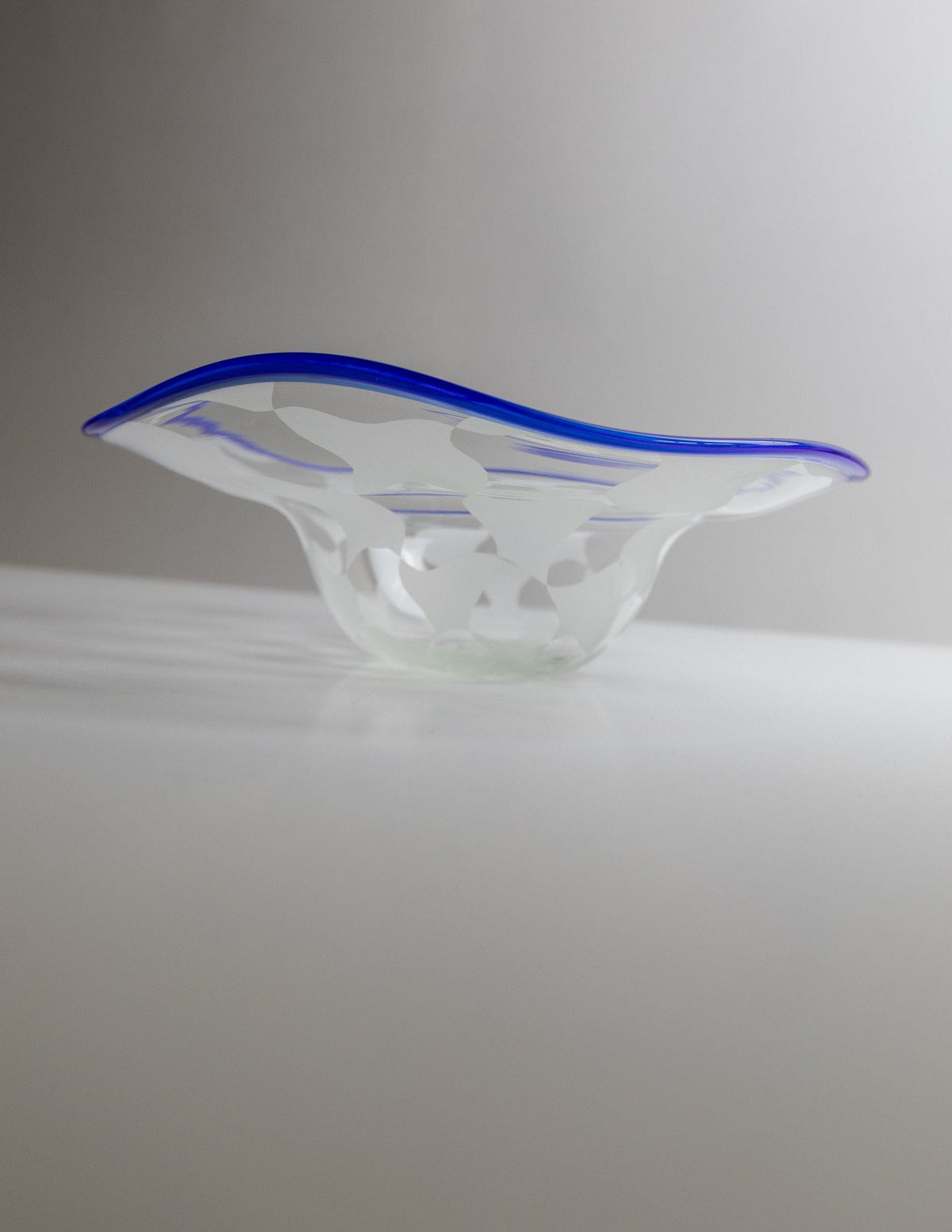Vintage Murano Glas Schale kariert blau Wellenrand Mid Century Design 1990er