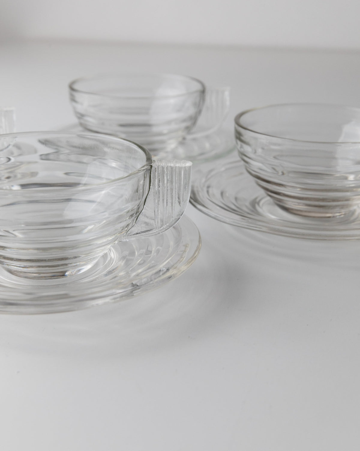 Vintage tea cup glass Italy 60s Art Deco transparent set of 4