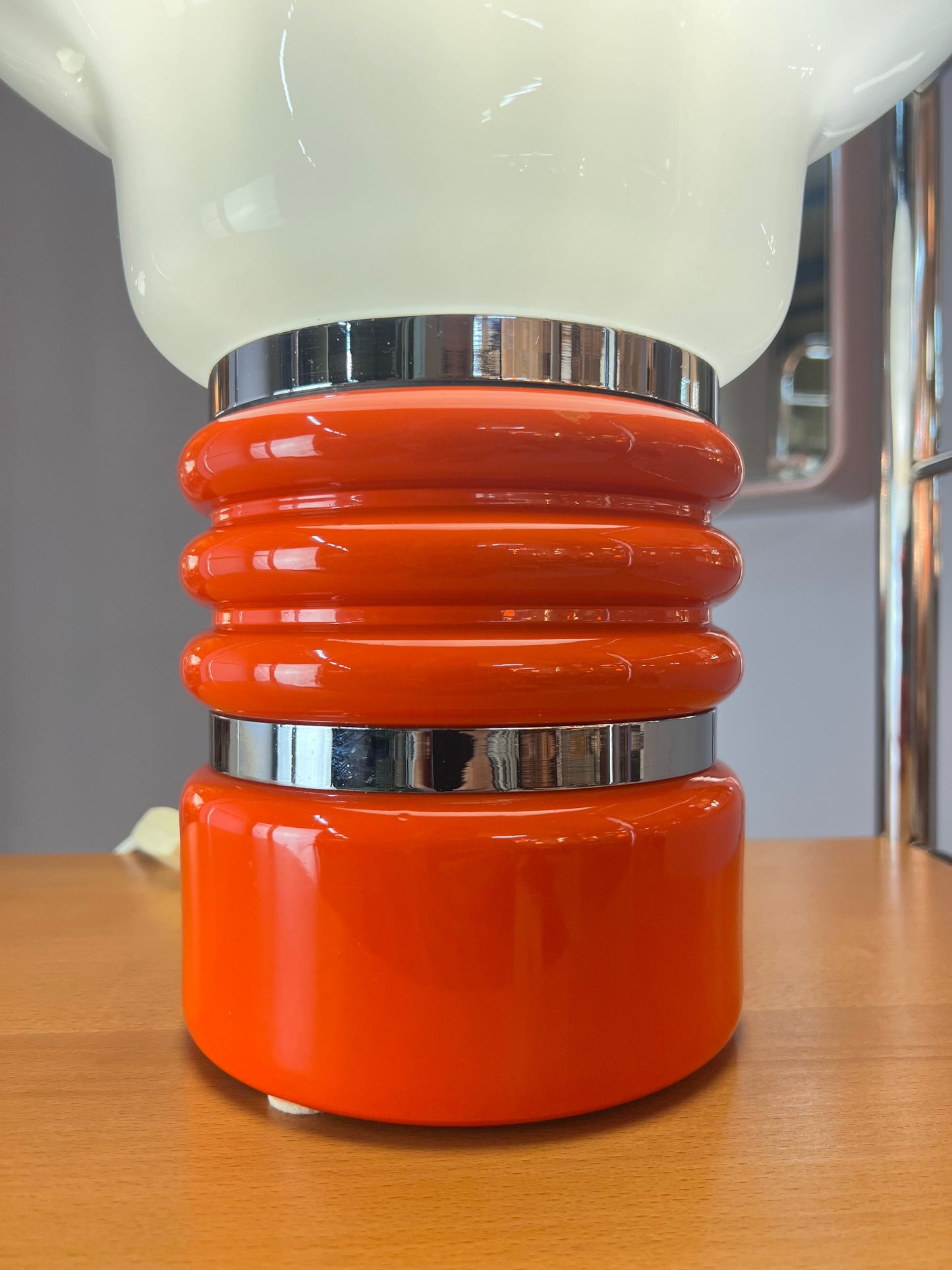 Vintage Tischlampe orange weiß von Enrico Tronconi