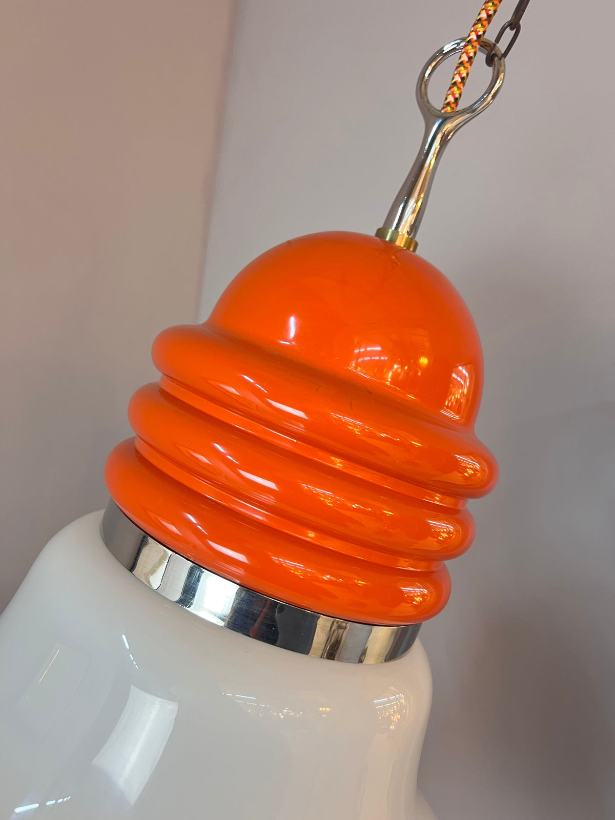 Vintage Hängelampe orange weiß von Tronconi
