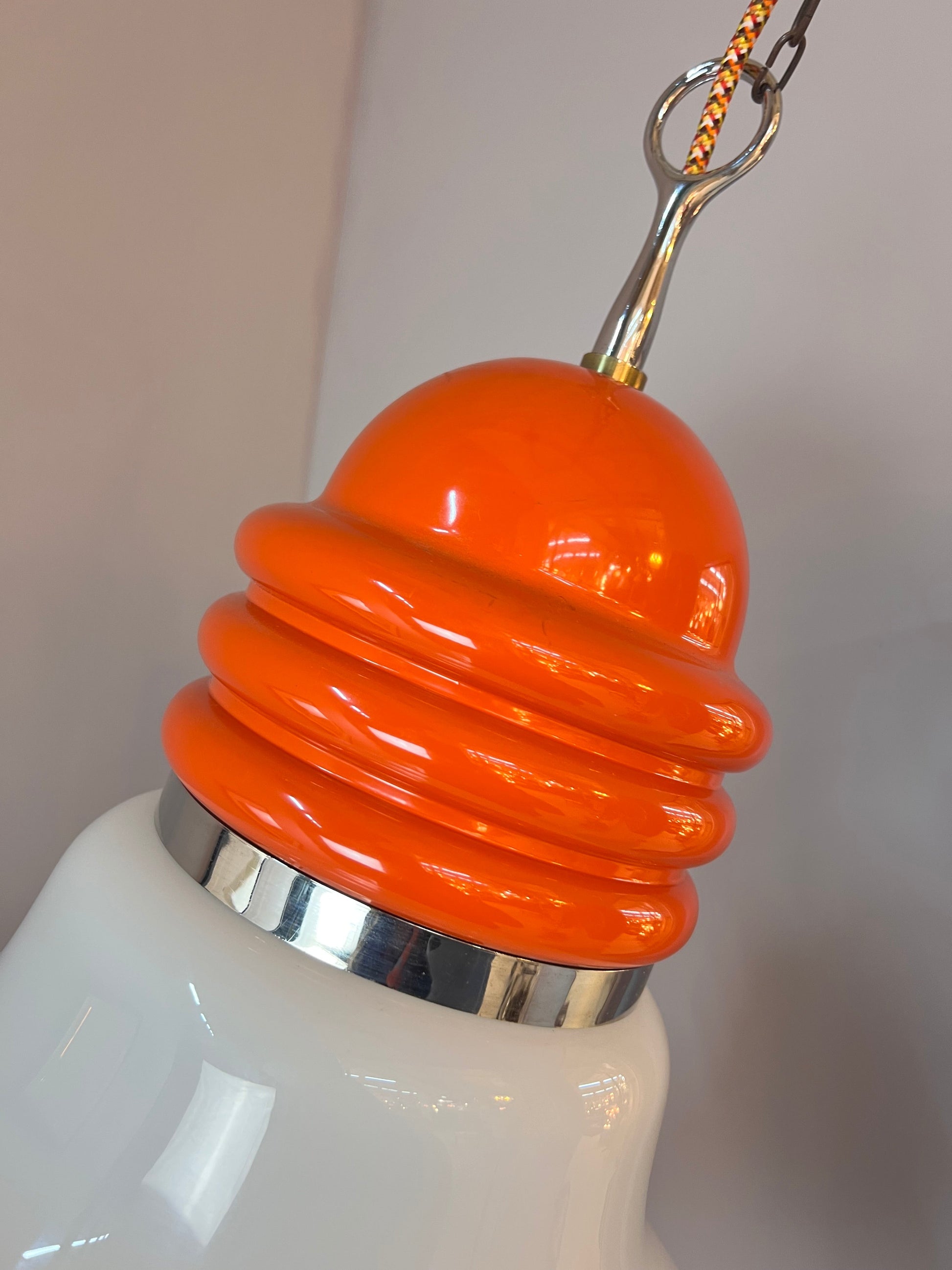 Vintage Hängelampe orange weiß von Tronconi