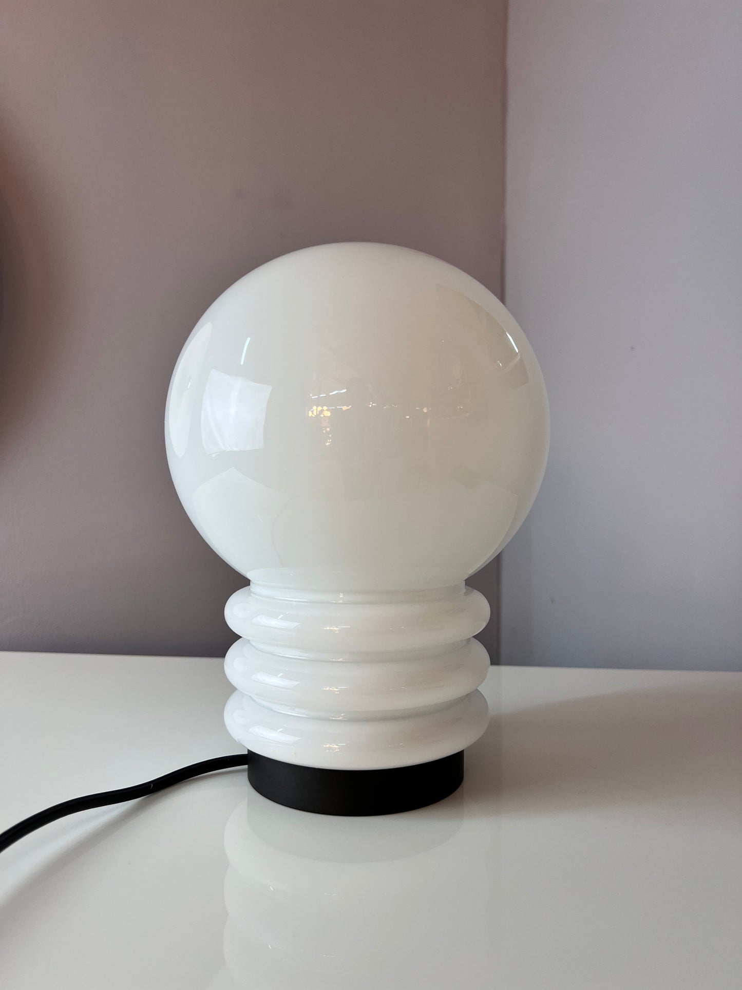 Vintage Tischlampe Glas von Glashütte Limburg weiß