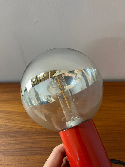 Lampe de table Big Globe rouge par Motoko Ishii pour STAFF