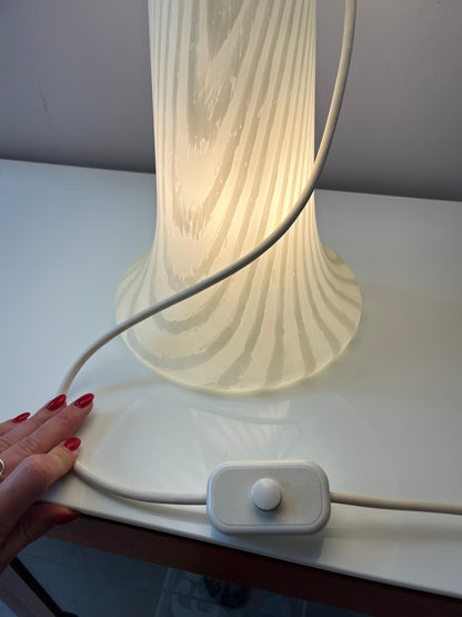 Vintage Pilzlampe von Peill+Putzler weiß Zebramuster