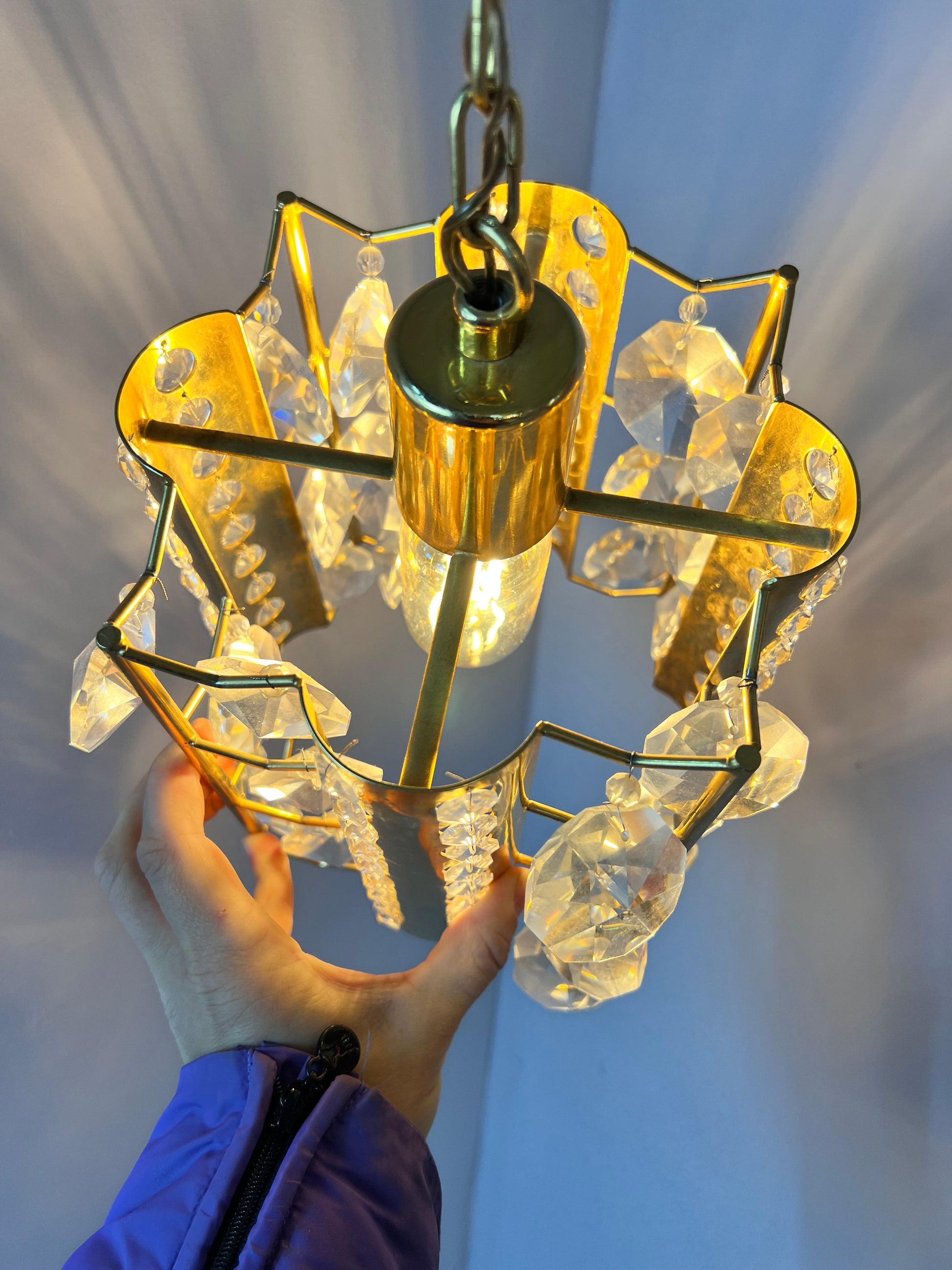 Vintage Hängelampe Messing Kristalle von Palwa